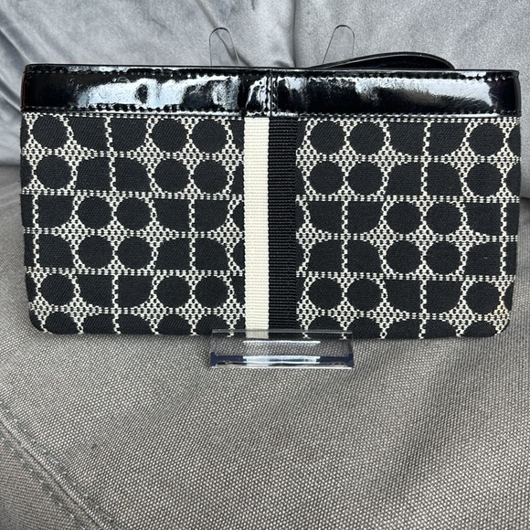 KATE SPADE CLASSIC NOEL CHRISSY WRISTLET - Picture 4 of 9